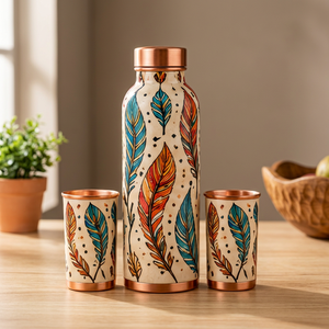 Juego de Botella de Agua Metálica con Diseño de Plumas Bohemias y Dos Vasos de Cobre, Portátil, Ecológico, para Viajes - Product Image 1