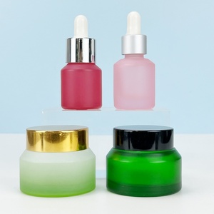 ขวดแก้วน้ำมันหอมระเหยคุณภาพสูง สีชมพูดำด้าน พร้อมหลอดหยดแก้ว ขวดแก้วทรงเฉียง - Product Image 1