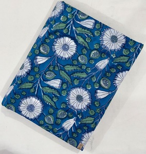 กระเป๋าผ้าทอของเด็กผู้ชายผ้าฝ้ายออร์แกนิคบริสุทธิ์ของอินเดียผ้าสีล้วนพิมพ์ลายบล็อกด้วยมือทำด้วยมือ100% สูง - Product Image 1