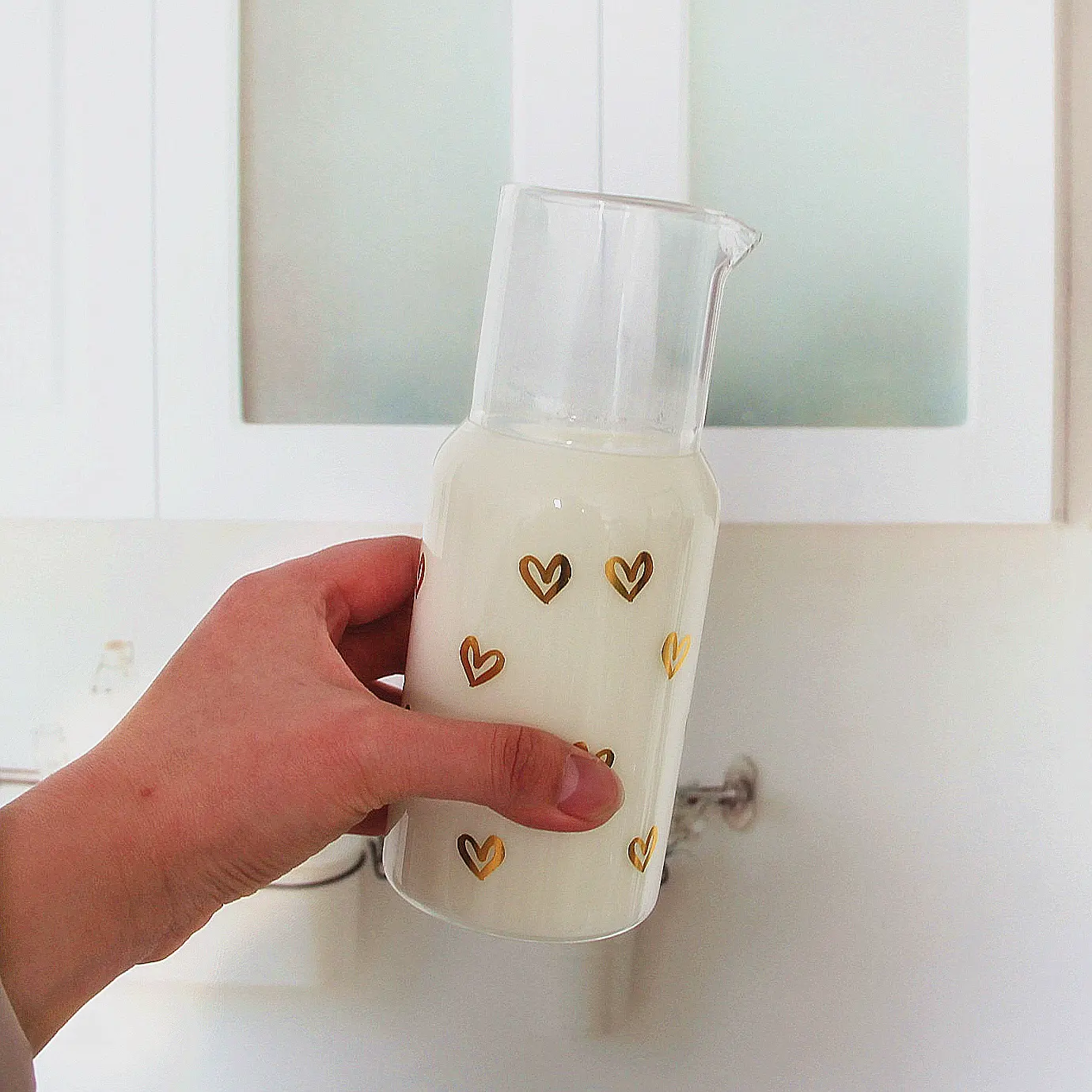 도매 새로운 창의력 새로운 디자인 고품질 높은 붕규산 유리 우유 물병과 음료용 컵