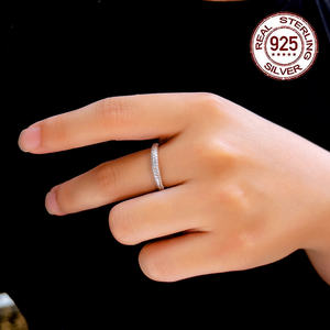 ミニマリストシャイニーマイクロパヴェフルCZジルコン925スターリングシルバープロミスエンゲージリング女性用ウェディングジュエリー - Product Image 4