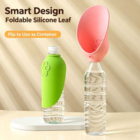 Nouvelle Bouteille d'Eau Portable en Silicone Écologique pour Chien, Bol Ovale Universel, Attache pour Bouteille Minérale, Idéale pour les Voyages et les Promenades en Extérieur avec Votre Animal