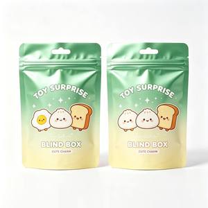 Sacs mystères imprimés sur mesure, sacs d'emballage autoportants pour cartes à collectionner, jouets et cadeaux surprise - Product Image 1