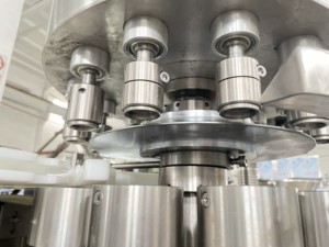 Macchina di Riempimento Semi-Automatica Pneumatica per Tubi di Gel e Sigillatrice a Coclea per Polvere di Acido Ialuronico e <span class=keywords><strong>Filler</strong></span> Dermico da 1ml - Product Image 4