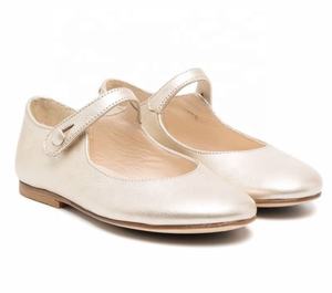 Zapatos planos sin cordones de diseño personalizado para niños, zapatos de piel dorada para niña, Mary Jane - Product Image 2
