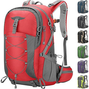 Sac à dos de randonnée 40L léger et imperméable avec housse de pluie, compatible avec système d'hydratation, support pour bâtons de trekking, ventilé - Product Image 1