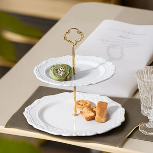 Plateau à gâteaux à trois étages en céramique blanc de luxe européen pour le thé de l'après-midi, plateau à desserts multi-étages pour la maison, les mariages et les restaurants - Product Image 3