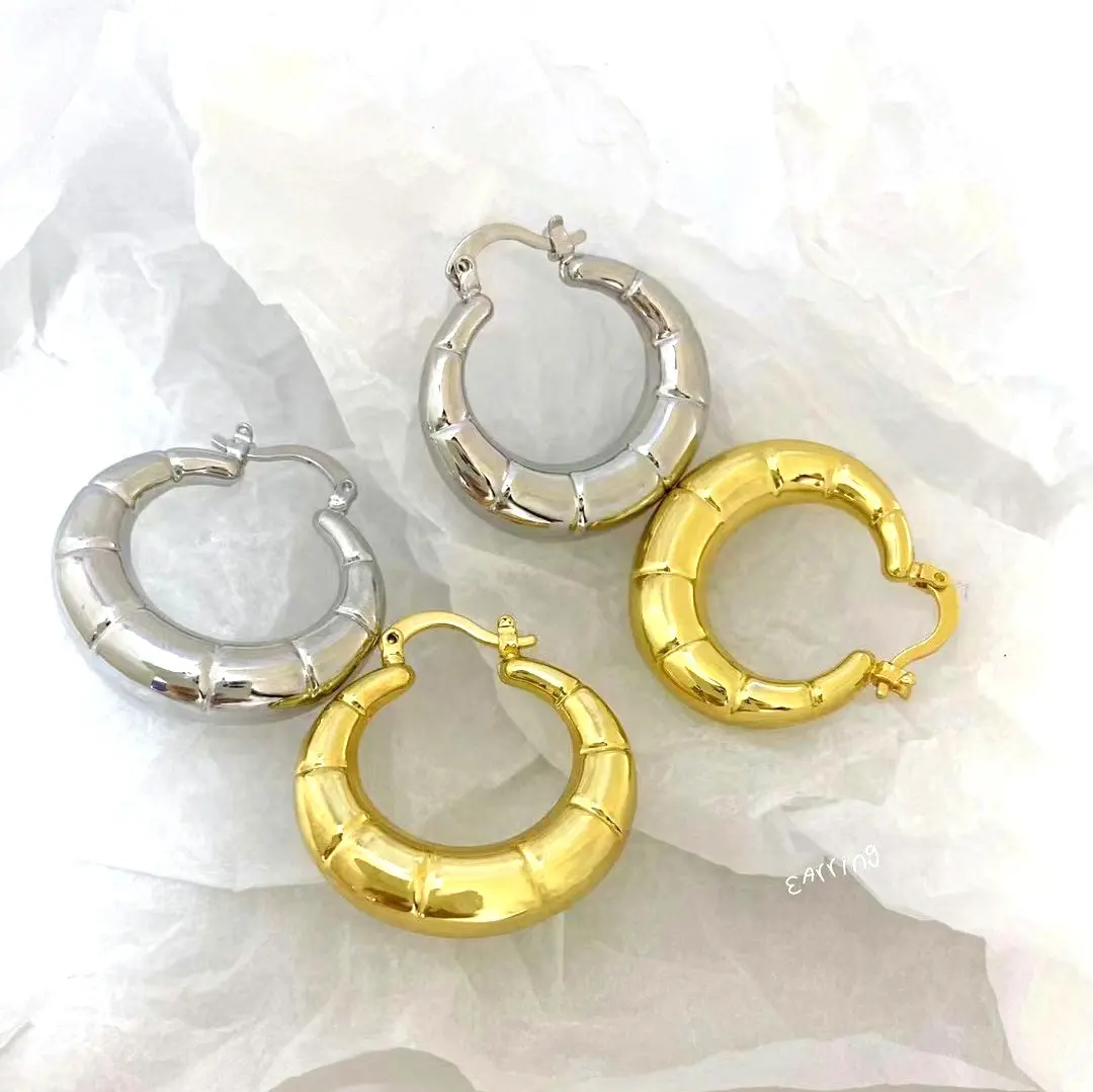 Ultimi prodotti 2024 coreano di rame donna orecchino all'ingrosso rosa argento placcato oro gioielli di moda orecchini