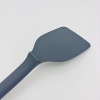 Ustensiles de cuisine en nylon enveloppés de silicone, manche en ABS avec support intégré