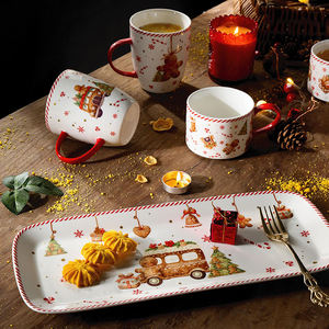 Collection de Noël Gingerbread Zest : Ensemble de <span class=keywords><strong>vaisselle</strong></span> <span class=keywords><strong>jetable</strong></span> décorative en céramique, assiettes et tasses en porcelaine rouge - Product Image 2