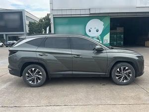 <span class=keywords><strong>Hyundai</strong></span> <span class=keywords><strong>Tucson</strong></span> L <span class=keywords><strong>2023</strong></span> 1.5T Automático 2WD GLX <span class=keywords><strong>Premium</strong></span>, Modelos y Colores Personalizados Disponibles - Product Image 5