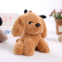 Mini porte-clés chien en peluche beige de qualité supérieure personnalisé animal assis vif porte-clés souple pour sac sac à main remplissage coton PP personnalisation ODM