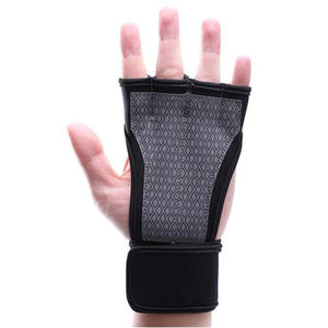 Gants de fitness unisexes personnalisés avec fonction demi-doigt vente en gros de gants de musculation avec logo personnalisé - Product Image 3