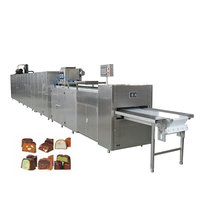 Nouvelle ligne de production de pâte à tartiner au chocolat et de petites barres chocolatées en acier inoxydable 304 YUCHO avec machine à mouler les noix et le lait