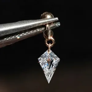 Hakiki uçurtma şekli elmas Dangle bırak küpe katı 14K sarı altın bir tür toptan Jewelryof elmas küpe