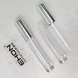 หลอดลิปกลอสพลาสติกใสขนาด 4 มล. แบบกำหนดเอง พร้อมผิวประกายวิบวับ หลอดเครื่องสำอางเปล่า - Product Image 1