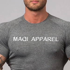 <span class=keywords><strong>T</strong></span>-shirt de sport technique noir pour homme, personnalisé avec logo, vente en gros, é<span class=keywords><strong>t</strong></span>é, coupe oversize, séchage rapide, doux, pour activités de plein air, collection 2026 - Product Image 3