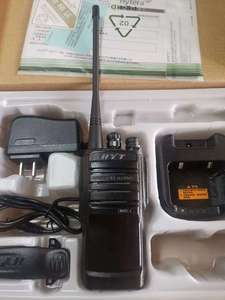 Radio Bidireccional Analógica Hytera HYT TC-508 VHF UHF 5W 1650mAh 14h de Duración de Batería, Kit de Venta al Por Mayor - Product Image 5