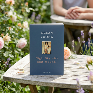 Cielo nocturno con heridas de salida, colección de poesía de Ocean Vuong, ficción literaria contemporánea, tapa blanda - Product Image 4