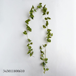 Guirnaldas de Plantas Artificiales de 2 Metros, Enredaderas de Hiedra Artificial para Decoración del Hogar, Dormitorio, Cocina, Oficina, Pared, Patio, Estantería - Product Image 4