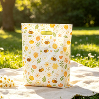 Sacs de transport en plastique LDPE découpés à la forme, surface mate, avec logo personnalisé imprimé pour l'emballage de vêtements de mode