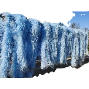 4层蓬松的驼鸟蟒蛇由10-15厘米鸵鸟羽毛蟒蛇制成，用于批发圣诞派对睡衣套装