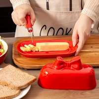 Couvercle nœud papillon rouge rose Accessoire de cuisine Gardien de beurre à fromage Plat à beurre en céramique