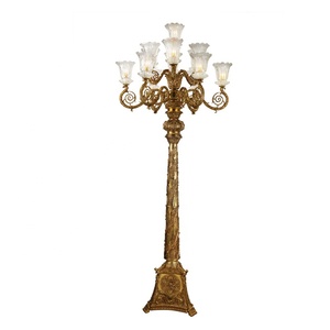 Candelabro Grande <span class=keywords><strong>in</strong></span> <span class=keywords><strong>Bronzo</strong></span> Antico Stile Francese, Scultura Moderna da Giardino, Statua di Donna, Lampada <span class=keywords><strong>in</strong></span> Metallo Fuso, <span class=keywords><strong>Statuetta</strong></span> <span class=keywords><strong>in</strong></span> <span class=keywords><strong>Bronzo</strong></span> <span class=keywords><strong>in</strong></span> Vendita - Product Image 2