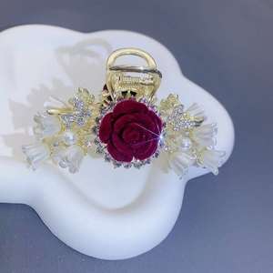 Alta calidad Metal Rose Hair Claw Crab Ladies Outdoor Casual Photo Shoot All Match Headwear Adornos con estilo dulce - Product Image 5