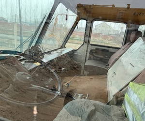 Grúa móvil/grúa sobre camión usada Kato NK-400E-III de 40t fabricada en Japón, en venta - Product Image 4