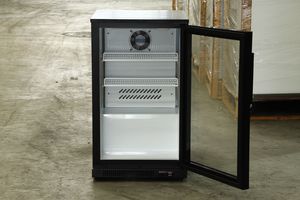 <span class=keywords><strong>Mini</strong></span> bar vertical <span class=keywords><strong>de</strong></span> una sola Puerta, precio <span class=keywords><strong>de</strong></span> fábrica, refrigeración por <span class=keywords><strong>aire</strong></span>, sin escarcha, Mostrador <span class=keywords><strong>de</strong></span> lujo, nevera, <span class=keywords><strong>Enfriador</strong></span> <span class=keywords><strong>de</strong></span> vino y bebidas - Product Image 4