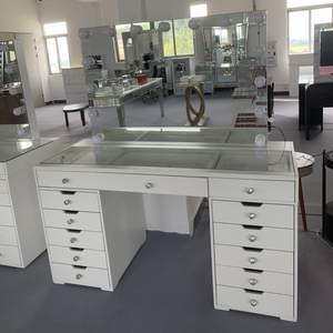<span class=keywords><strong>Coiffeuse</strong></span> ODM OEM avec Miroir LED pour Chambre, Finition MDF, <span class=keywords><strong>Coiffeuse</strong></span> avec Tiroirs et Miroir, <span class=keywords><strong>Accessoires</strong></span> <span class=keywords><strong>de</strong></span> <span class=keywords><strong>Coiffeuse</strong></span> - Product Image 2