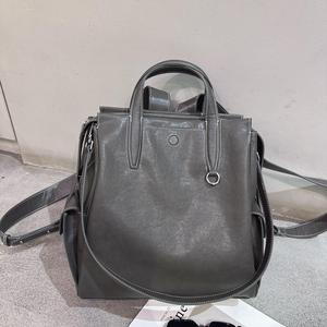 Sac à dos vintage en cuir tanné végétal, luxe discret, convertible en sac fourre-tout, sans marque, pour le quotidien, vente en gros Royaume-Uni France - Product Image 5