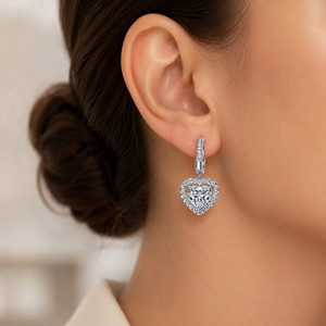 Orecchini Pendenti con Zirconi a Cuore per Donne, Gioielli Eleganti e Minimalisti che Valorizzano il Viso - Product Image 2