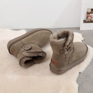 <span class=keywords><strong>Botas</strong></span> de Mujer Estilo <span class=keywords><strong>UGG</strong></span> de Piel de Oveja de Alta Calidad OEM ODM, <span class=keywords><strong>Botas</strong></span> Uggs Alemanas con Borde de Piel, Transpirables <span class=keywords><strong>para</strong></span> Invierno - Product Image 4