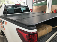 Couverture de benne de camion rigide pliable en trois parties en aluminium imperméable personnalisée pour JMC Grand Avenue & Silverado