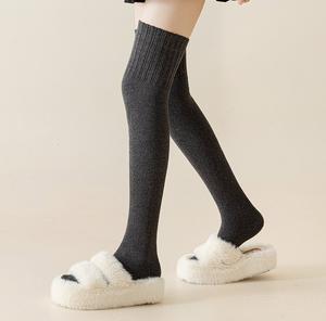 Chaussettes d'hiver longues OEM, épaisses, rembourrées, au-dessus du genou, en coton, chaussettes de <span class=keywords><strong>neige</strong></span> pour femmes, chaussettes de sport douces - Product Image 5