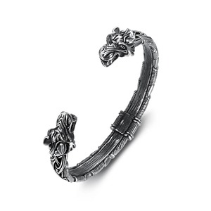 Yunnique – Bracelet Viking à double tête de loup pour hommes, en argent tibétain, en forme de C, design animal, bijoux, cadeau - Product Image 5