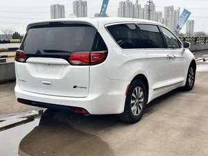 <span class=keywords><strong>Chrysler</strong></span> Grand Voyager PHEV 3.6L d'occasion (importé) - Product Image 4