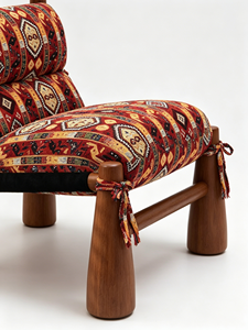 Chaise longue en bois massif de style bohème, chaise d'appoint en tissu à motifs ethniques rouges pour salon et chambre à coucher - Product Image 5