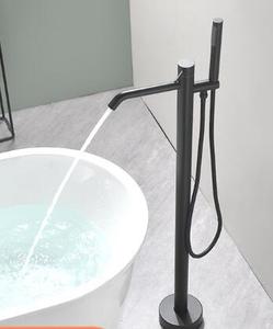 Baignoire autoportante autoportante montée au sol baignoire en laiton <span class=keywords><strong>noir</strong></span> <span class=keywords><strong>mat</strong></span> <span class=keywords><strong>robinet</strong></span> douche <span class=keywords><strong>avec</strong></span> <span class=keywords><strong>douchette</strong></span> pour salle de bain - Product Image 3