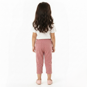 Ensemble deux pièces décontracté pour enfants : T-shirt à manches courtes en jersey simple de coton imprimé et pantalon long – Doux, respirant, pour le quotidien - Product Image 2