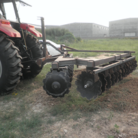 Nouvelle herse à disques pour tracteur, à 3 points de fixation / tractée, de service moyen, avec lames crantées, garantie 1 an
