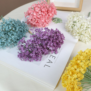 Bouquet de fleurs artificielles Ruilisi en silicone souple, finition mate, décoration de mariage - Product Image 4