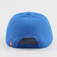 Casquettes Snapback 7 Panneaux OEM ODM en Tissu 100% Polyester Imperméable, Perforation Laser, Logo Brodé Personnalisé, Visière Légèrement Courbée, Motif à Pois