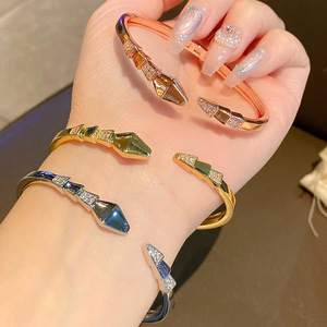 Conjunto de Pulseras de Diamantes, Oro de 18K, Diamantes Sintéticos, Diseño de Serpiente, Joyería para Mujer, Regalo, Uso Diario - Product Image 1