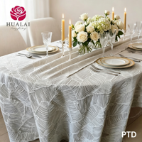 Nappe en polyester texturé HuaLai White Leaf pour hôtel, banquet, fête, décoration, résistante aux plis, vente en gros