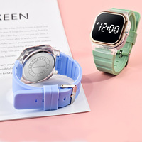 Jam Tangan Digital Sport LED Anak-Anak, Pria Wanita, Model Kotak Mewah Fashion Outdoor Grosir 2025