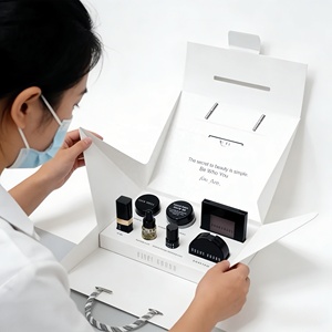 Caja <span class=keywords><strong>de</strong></span> Papel Personalizada <span class=keywords><strong>de</strong></span> 400 g/m² para Cosméticos, Crema para Ojos y Rostro, Sombra <span class=keywords><strong>de</strong></span> Ojos, Mascarilla Facial, Limpiador Facial, Pestañas, Lápiz Labial, <span class=keywords><strong>Embalaje</strong></span> OEM - Product Image 4