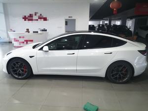 รถยนต์ไฟฟ้ารุ่น <span class=keywords><strong>3</strong></span> ระยะทางวิ่ง 556 กม. ตามมาตรฐาน NEDC แบตเตอรี่ 60 กิโลวัตต์ชั่วโมง ยานยนต์พลังงานใหม่จากมณฑลซานตง กำลังวางจำหน่ายแล้ว - Product Image 5